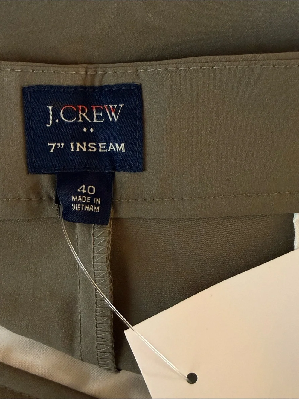 J. CREW Men's 7” Tech Shorts Smokey Taupe Size 40 NEW